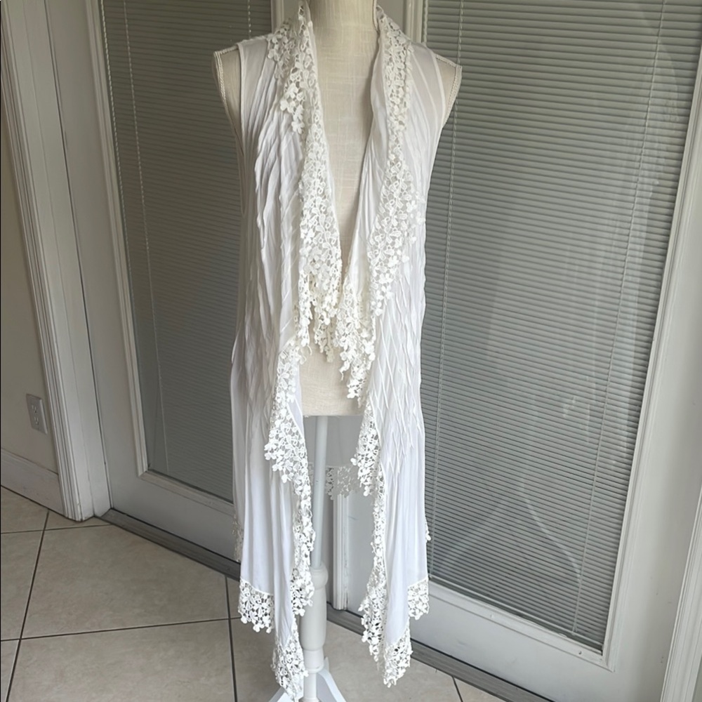 Johnny  Was white lace trim sleeveless long duster/vest/ cardigan size S